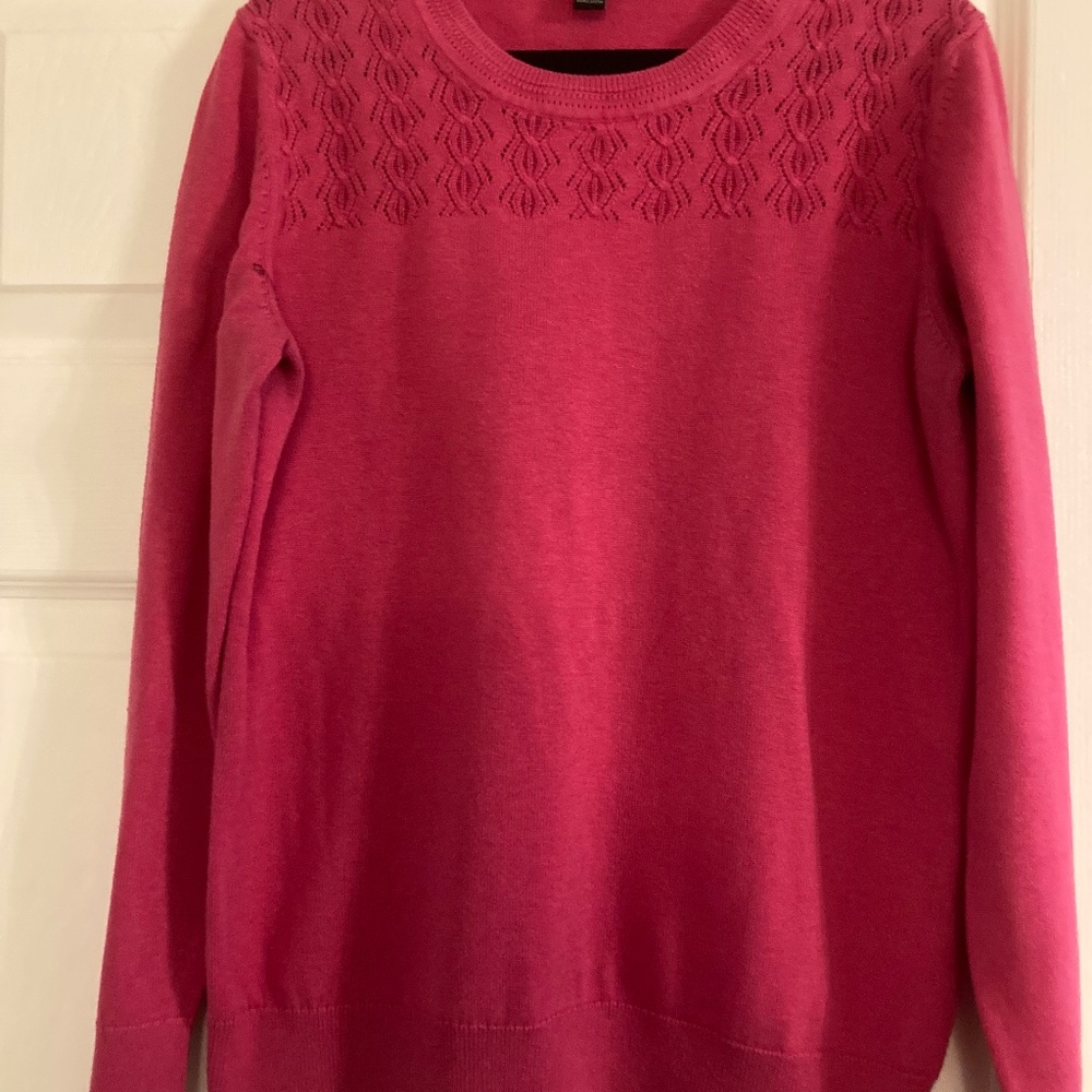 Banana Republic Fuchsia Sweater